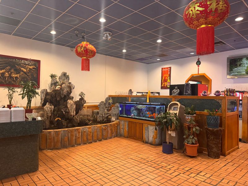 Casual Surroundings Keep Everything Simple