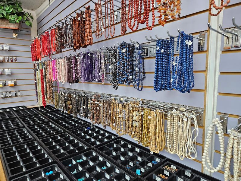 This Idaho Bead Store Is So Packed With Color, Crafters Could Browse For Hours - Decor Hint Join A Class To Learn A New Beading Technique