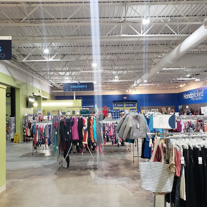 Goodwill Store, Salem