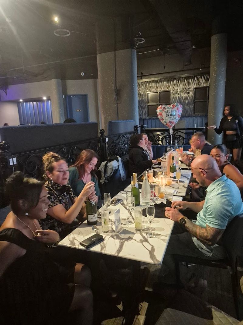 Thirty Three Restaurant Experience - Atlanta