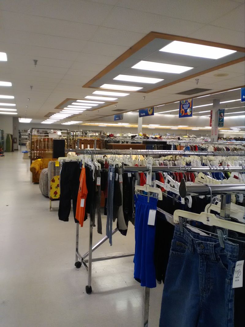 These 11 Enormous Bay Area, California Thrift Stores Are Easy To Get Lost In For Hours - Decor Hint Fairfield's Goodwill Superstore Sprawls Across 27,000 Square Feet