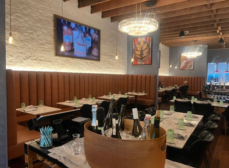 Farmacia Trattoria, Cornelia