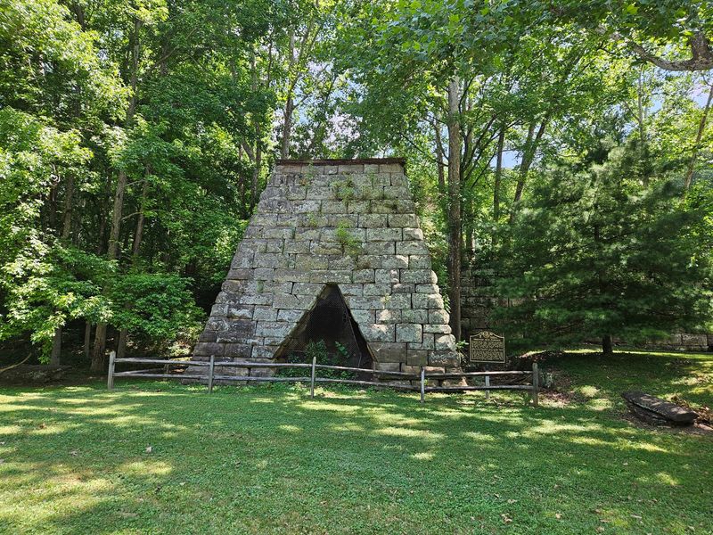 Vesuvius Furnace Ruins, Pedro