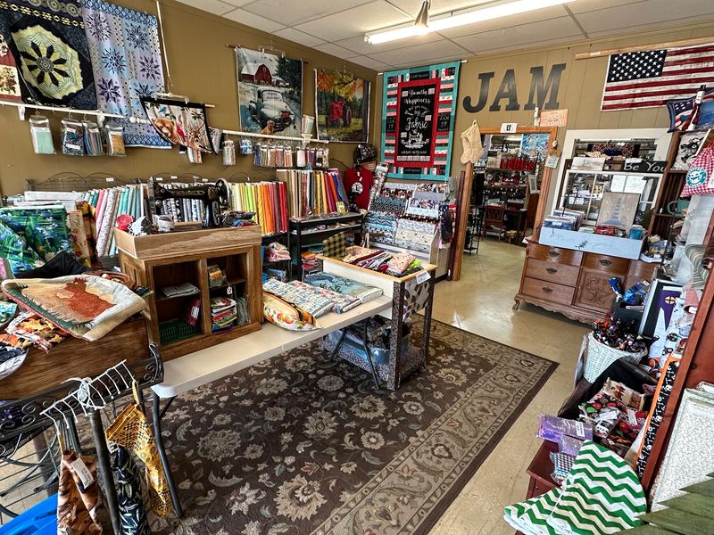 JAM Fabrics & Quilt Shop, Climax