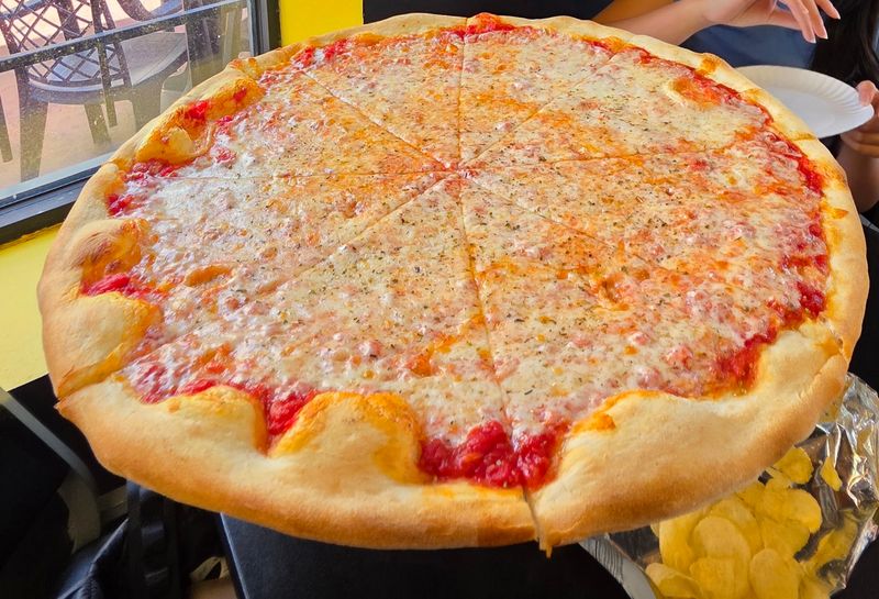 9 Surprisingly Affordable Italian Spots In Georgia You Need To Try - Decor Hint Screamin' Mimi's