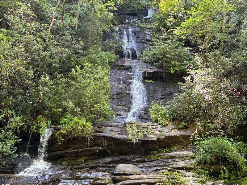 This New 65-Acre North Carolina All-Inclusive National-Park Resort Is Hiding A Whole Smokies Adventure - Decor Hint Your Stay Can Include Everything From Waterfall Hikes To Fly-Fishing Adventures