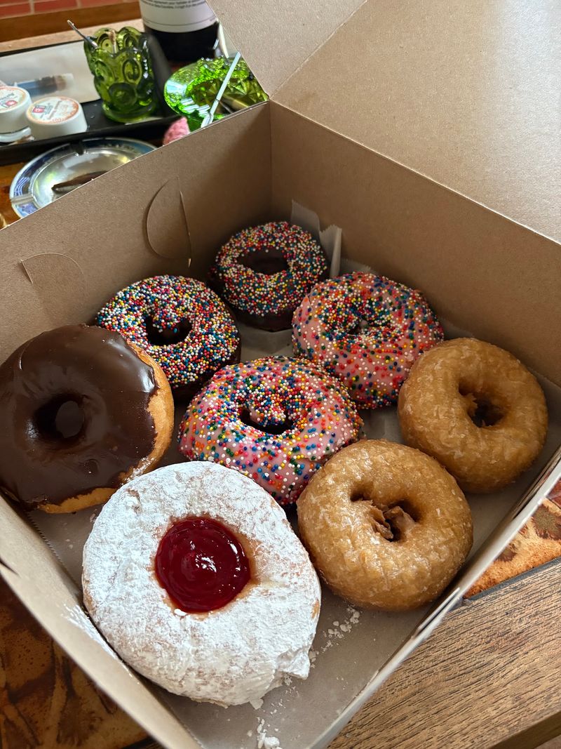 We Ranked 10 Oregon Donut Shops From Good To Surprisingly Addictive - Decor Hint Annie's Donuts