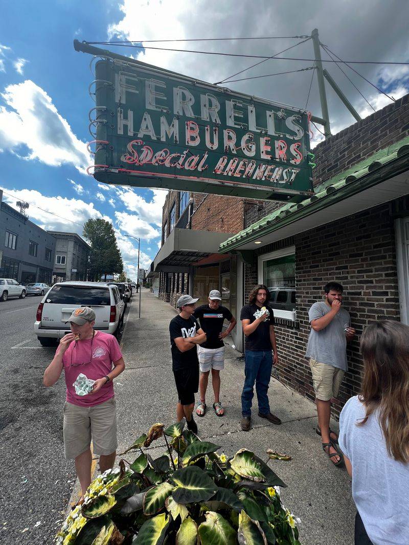 Ferrell's Snappy Service