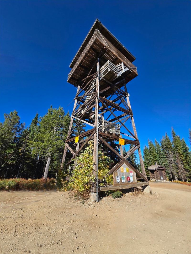 Wander These 9 Idaho Fire Lookout Towers Your Family Will Talk About For Years - Decor Hint Bald Mountain Lookout In Harvard