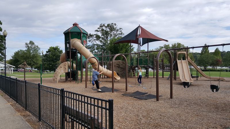 Cauble Park At Acworth Beach