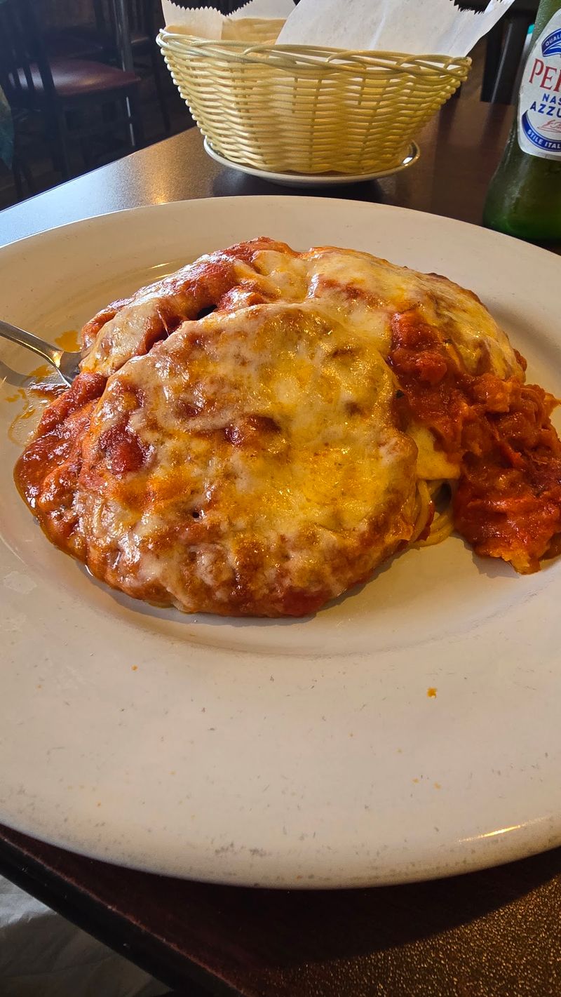Nebraska Travelers Keep Stopping At This Low-Key Restaurant For The Lobster Ravioli - Decor Hint A Stop People Build Into the Route