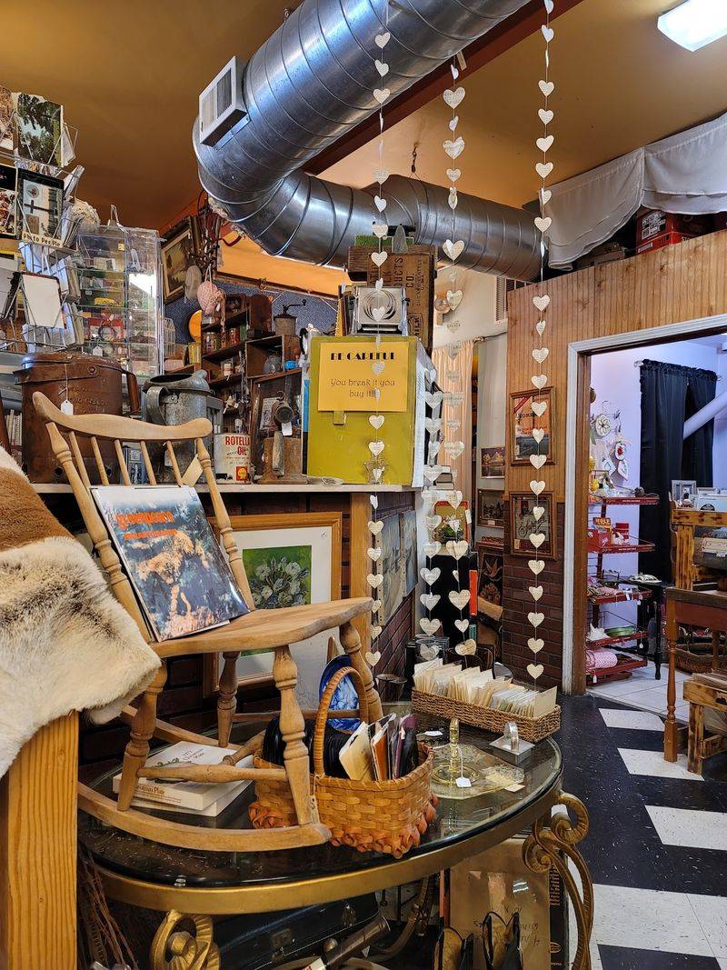 You Can Lose A Whole Afternoon Getting Lost Among The Vendors In This Deceptively Huge Idaho Antique Mall - Decor Hint Nooks, Crannies, and Hidden Gems