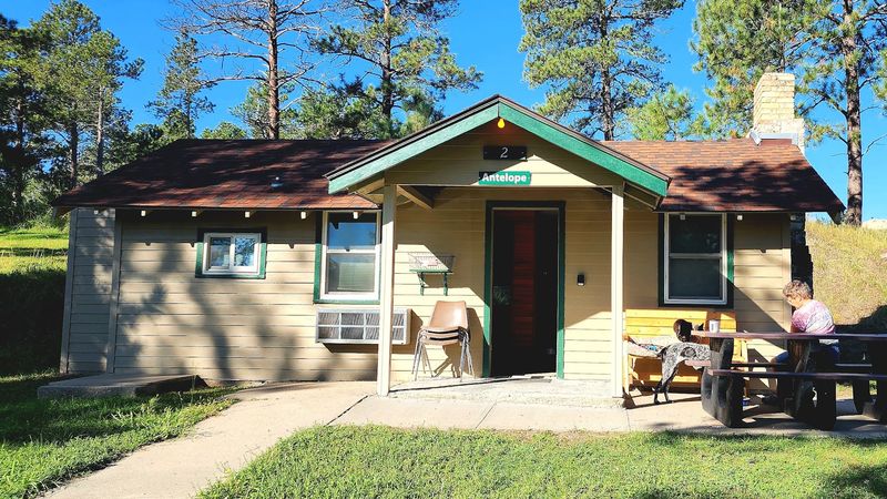 Twenty-Two Housekeeping Cabins Under The Ponderosas
