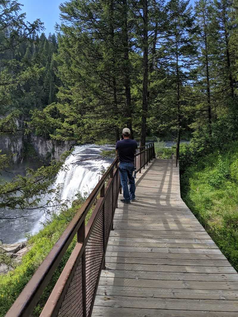 Boardwalk To The Brink