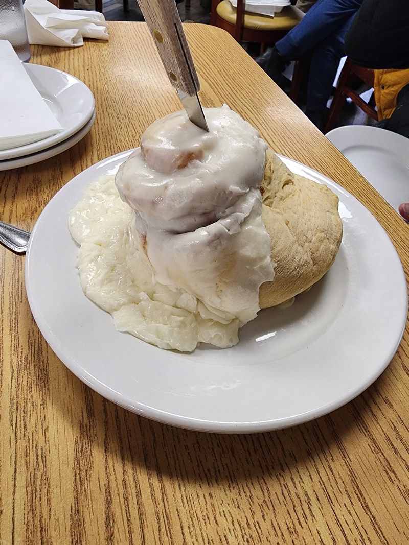 The Cinnamon Roll Legend