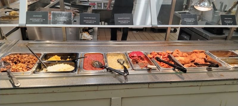 Timing Your Visit for the Freshest Pans