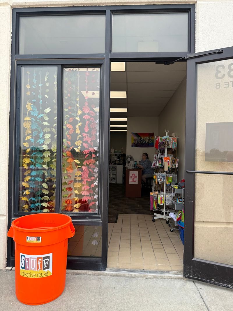 Planning Your Visit: Timing, Bags, and Drop-Offs
