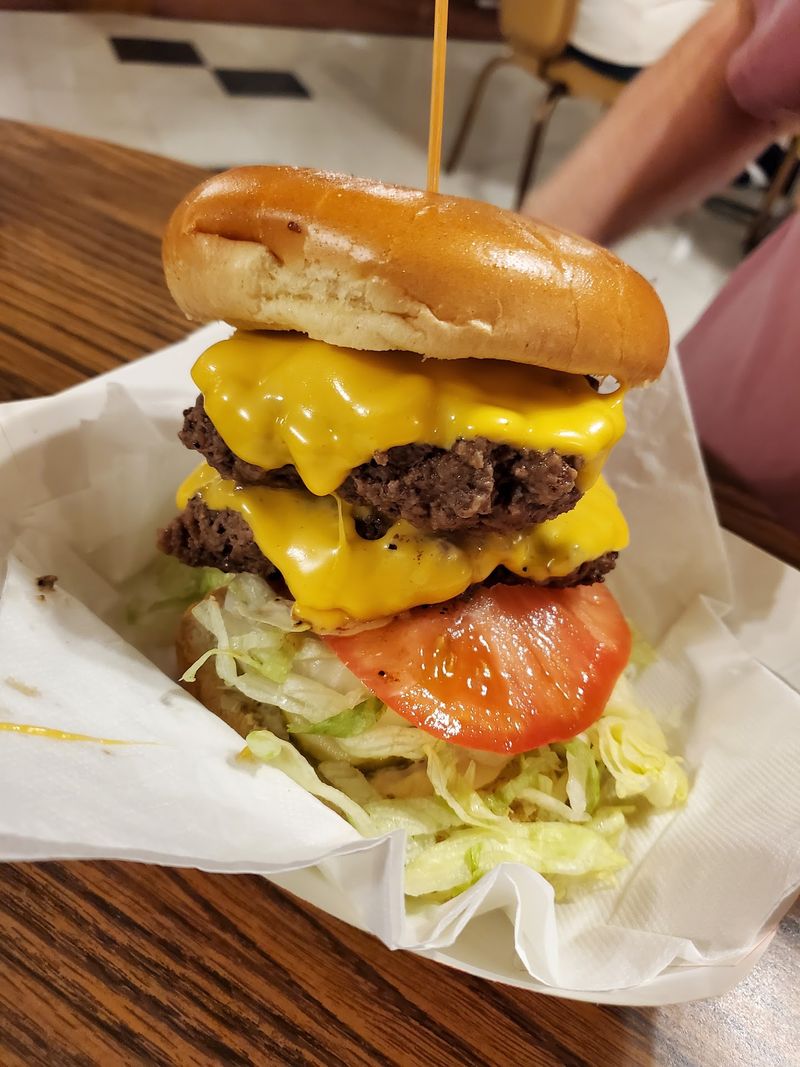 This Nebraska Burger Joint Has Served Hand-Pressed Burgers On Paper Napkins Since 1934 - Decor Hint Why the Napkin Beats the Plate