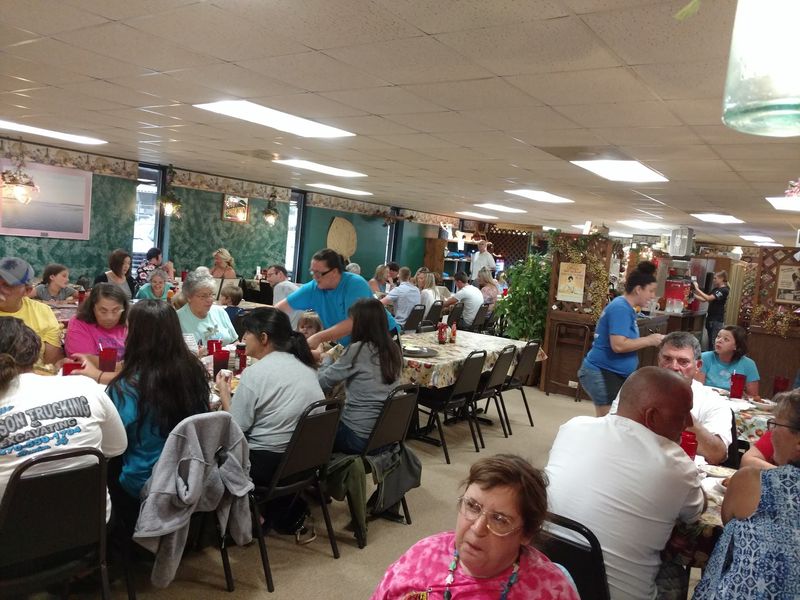 These 11 Kentucky Catfish Restaurants Have Been Frying The Same Way For Years - Decor Hint The Pond Restaurant