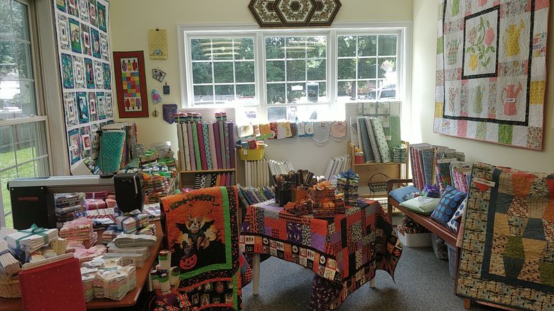 11 Connecticut Fabric Shops Packed With Stunning Finds For Quilters And Creative Crafters - Decor Hint The Quilt Shop By Lois, Newtown