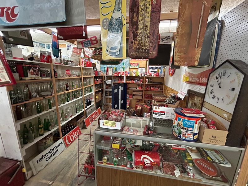 Antique Village Mall, Crossville