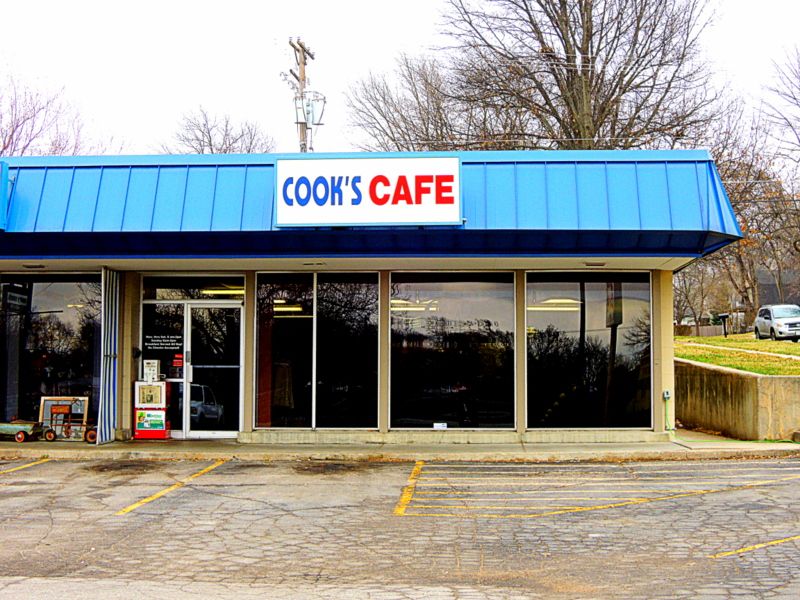 This Plain Little Nebraska Cafe Ladles Sausage Gravy Over Biscuits The Size Of Your Palm