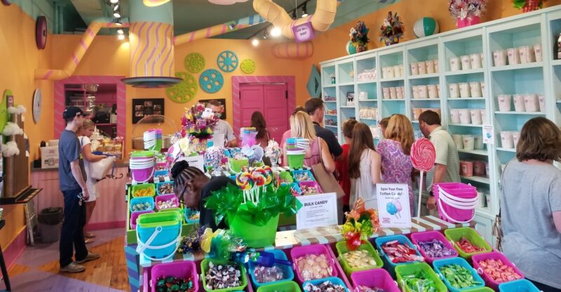 This North Carolina Candy Factory Inside An 1880s Hotel Feels Like A Real-Life Fairytale
