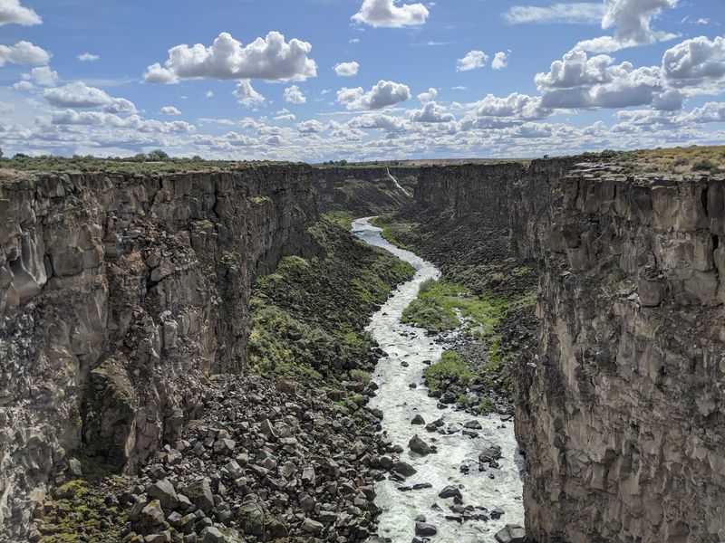 Everyone Crowds Into Craters Of The Moon But This Quiet Idaho State Park Has Canyon Walls Just As Wild