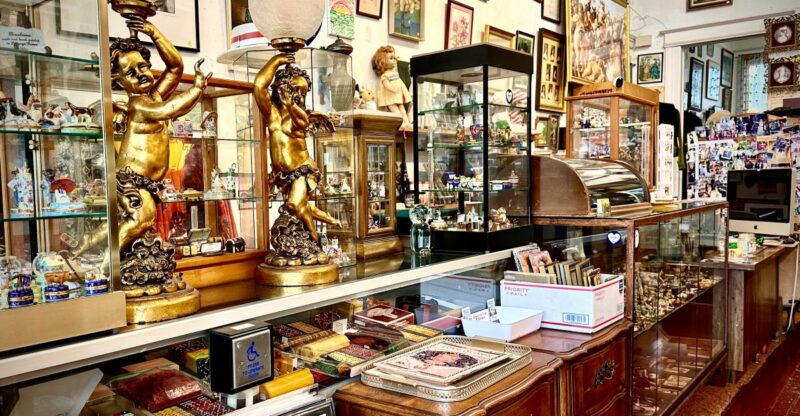 This California Antique Shop Has Spent 50 Years Filling Its Shelves With Thousands Of Unexpected Finds