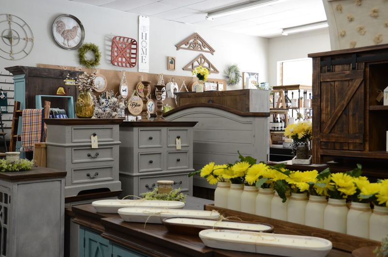 Seven Florida Thrift Stores Where Furniture Shoppers Find Affordable Furniture