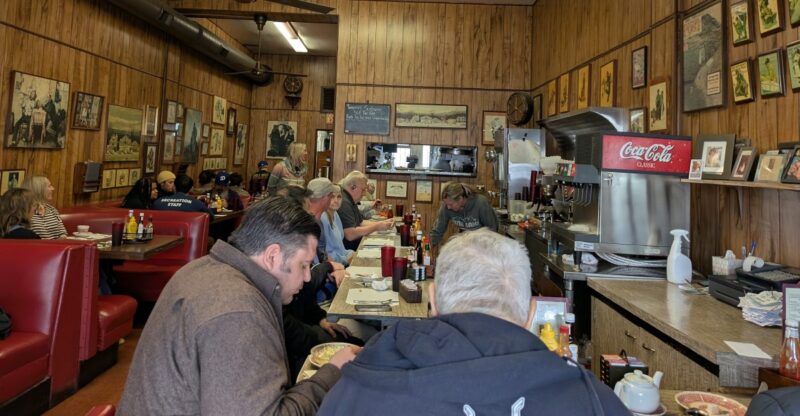 10 Hidden California Diners Where You Can Still Get Breakfast At Old-School Prices