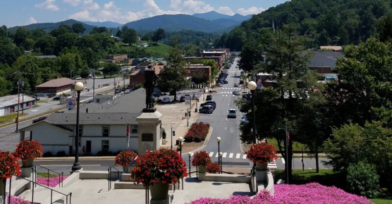 This Tiny Mountain Town Ranks Among The Poorest Places In Georgia