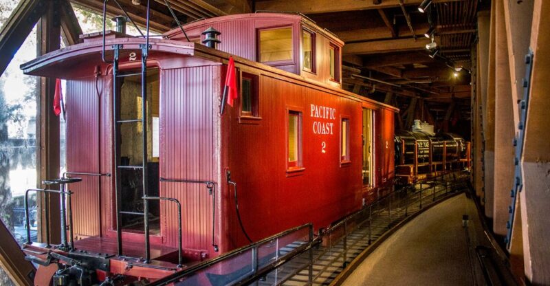 Tickets Are Already Selling For California’s Magical Christmas Train To The North Pole
