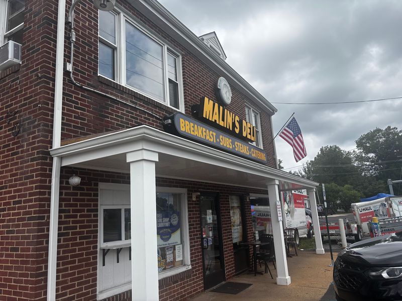 Malin's Deli, Newark