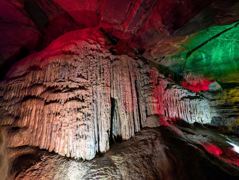 10 New York Stops Between Albany And Syracuse That Are Worth Pulling Over For - Decor Hint Howe Caverns