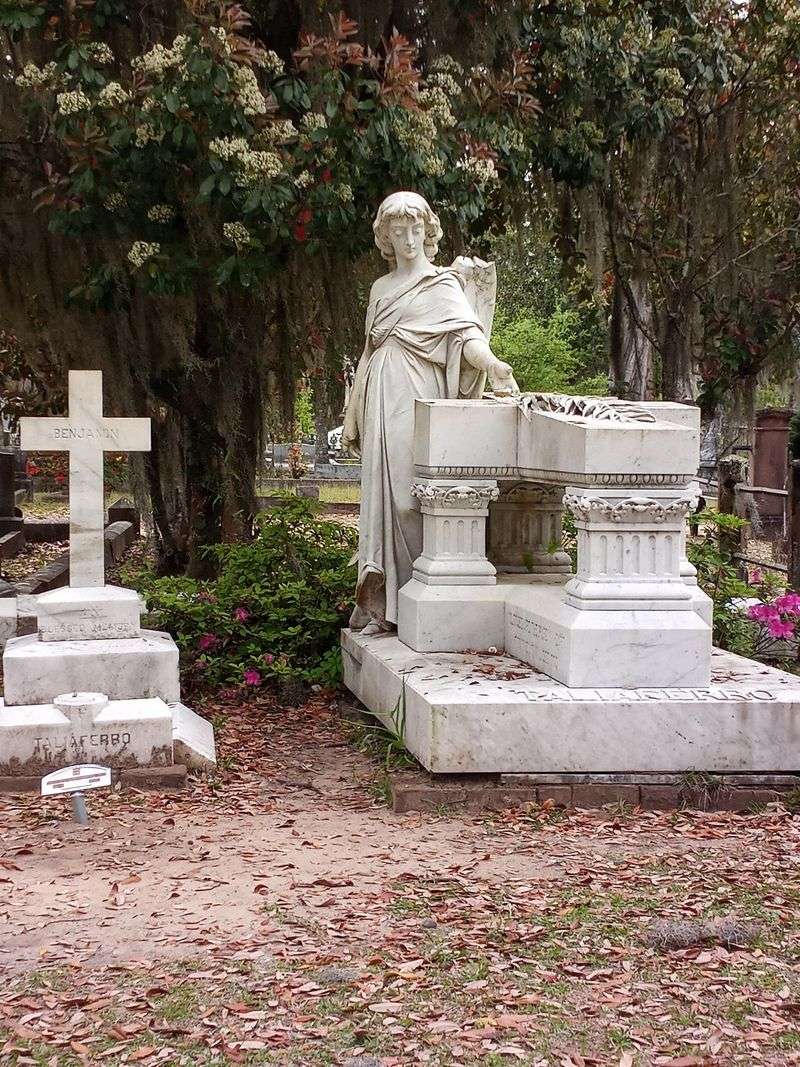 These 12 Georgia Haunted Places Are Famous Paranormal Hotspots - Decor Hint Little Gracie Watson