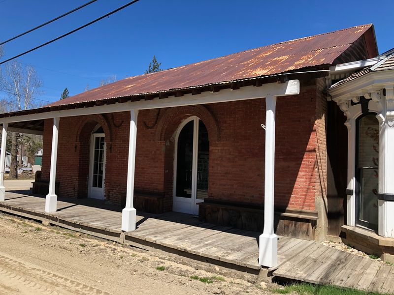 8 Idaho Places That Tell The Story Of The Miners Who Built Its Gold Camps - Decor Hint Pon Yam House