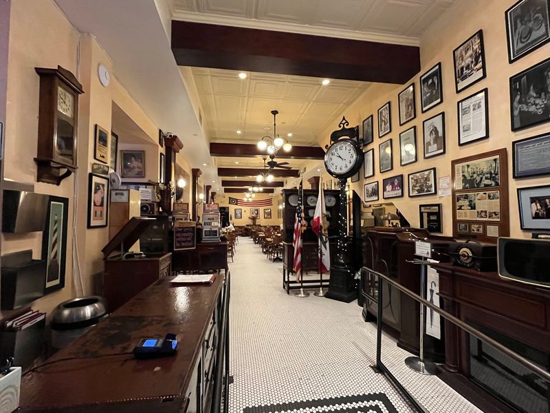 9 Vintage California Diners With Breakfasts So Good They Are A Local Legend - Decor Hint Sears Fine Food, San Francisco