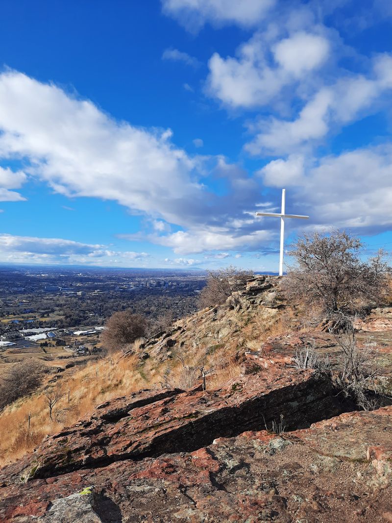 A Mesa Above The Capital City