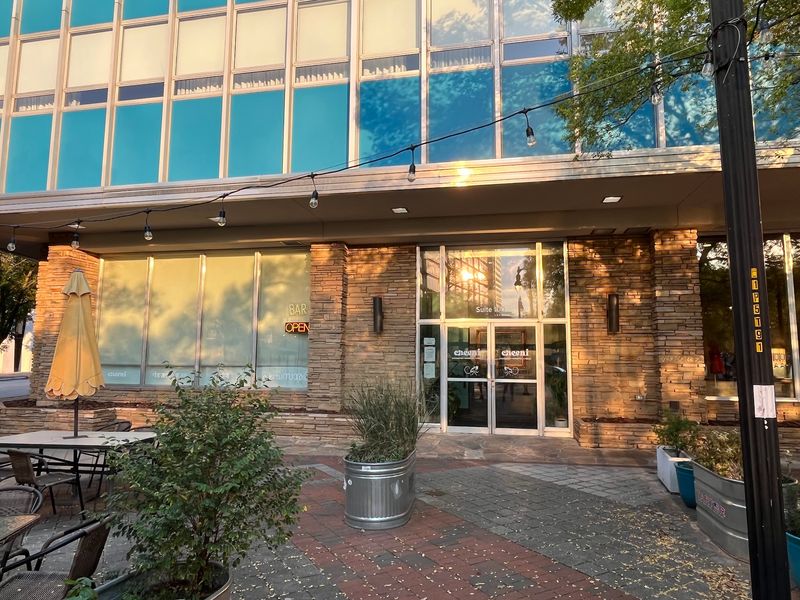 This North Carolina Indian Restaurant Just Claimed The No. 1 Spot In The Entire State - Decor Hint Plan Your Visit Before The Hunger Hits