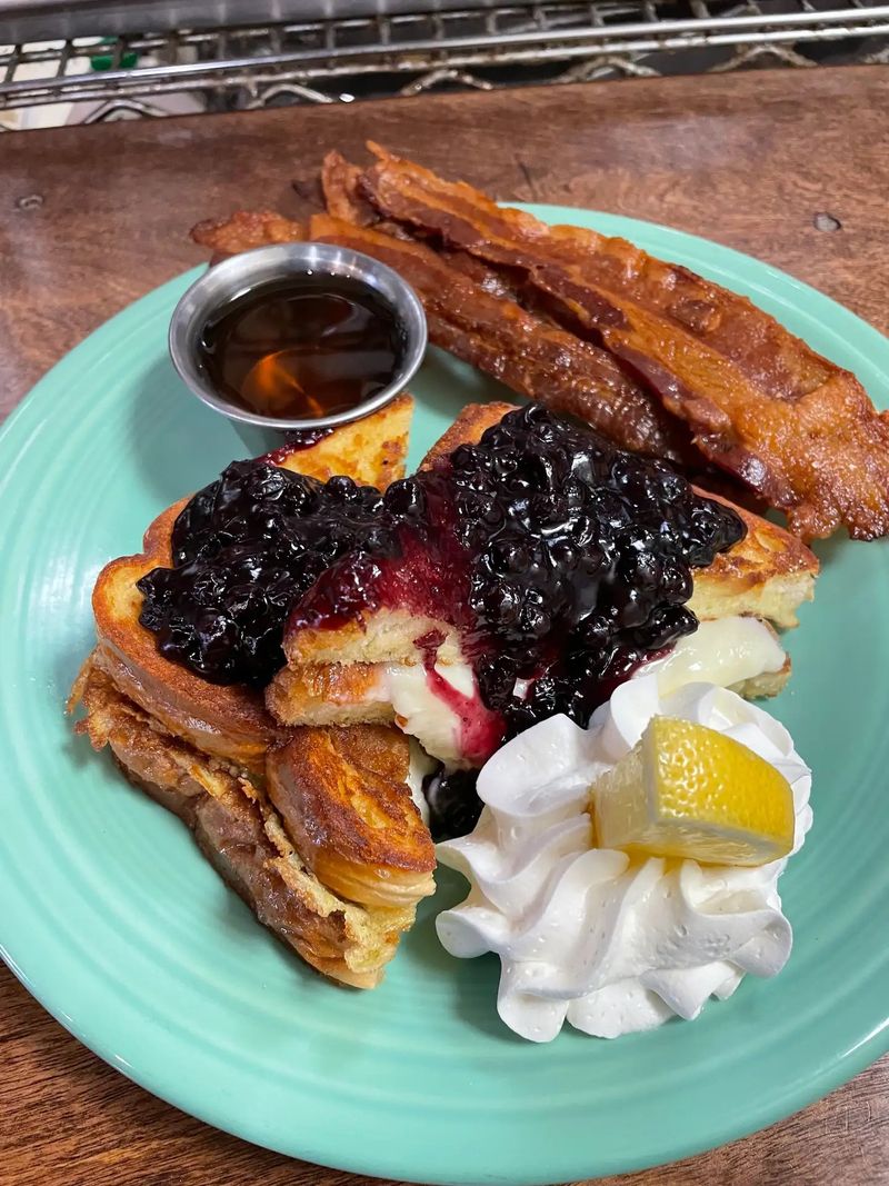 Regulars Know To Arrive With An Appetite