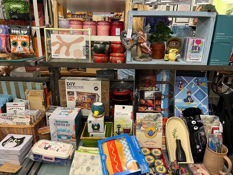 This 20,000-Square-Foot California Bookstore Is So Packed With Books You Could Browse For Hours - Decor Hint More Than Books Fill This Enormous Store