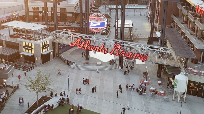 This Georgia Destination Is Hosting Free Outdoor Movies This Fall, Followed By A Festival With 20+ Local Vendors - Decor Hint Kicking Off October With Super Mario Galaxy