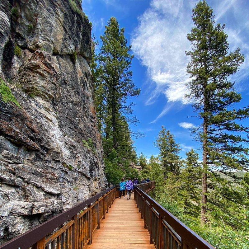 Hundreds Of Bats Pour Out Of Idaho's Minnetonka Cave Region Each Dusk - Decor Hint Visiting Without Leaving A Trace