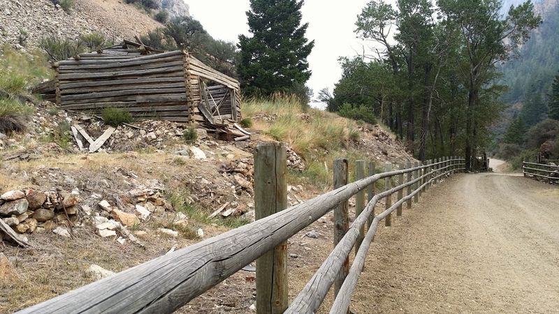 Catch The Canyon's Quiet Magic Before Winter Shuts The Door