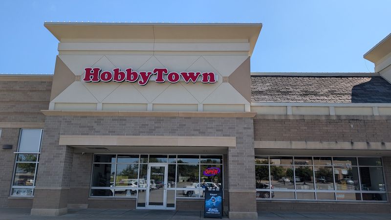 This Nebraska Hobby Shop Is A Go-To Stop For Model Kits, RC Cars, And Hobby Supplies - Decor Hint Born in Lincoln Back in 1985
