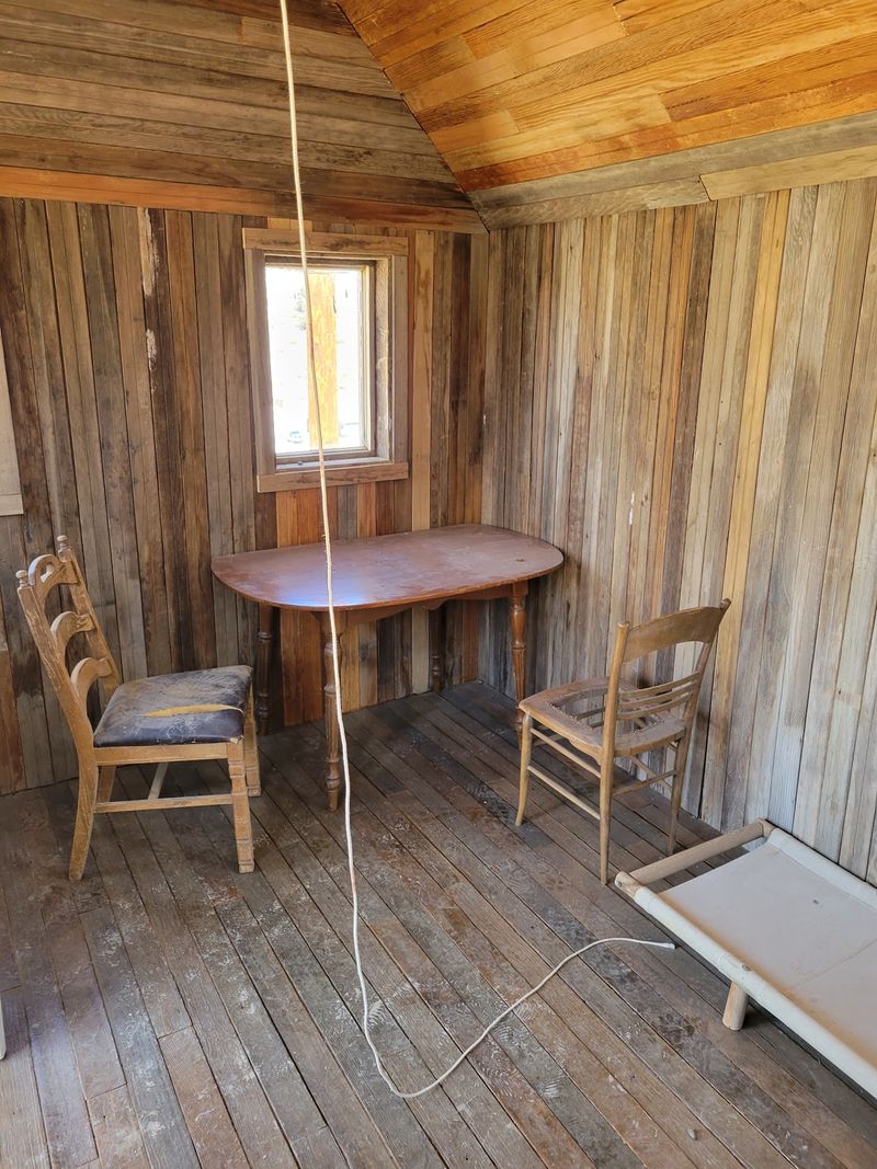This Remote California Ghost Town Hides Abandoned Silver Mines And Chilling Stories From The 1800s - Decor Hint Sleep Over If You Dare And Cook Your Own Breakfast