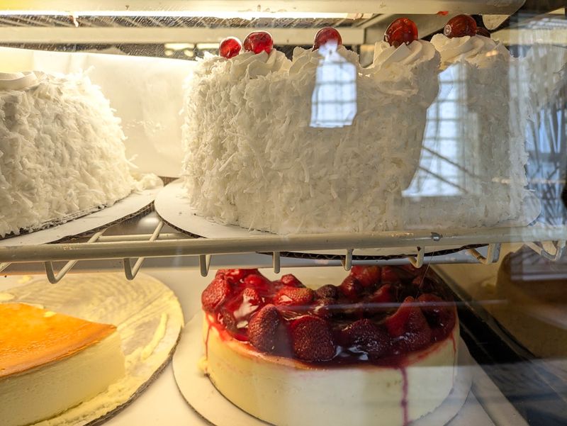 This Pennsylvania Diner Serves All-Day Breakfast With A Dessert Display That Steals The Show - Decor Hint Prime Rib, Crab Cakes, And Dessert On The House Plan