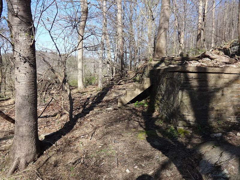 An Eerie Ghost Town Is Lurking In Maryland And It Feels Straight Out Of A Nightmare - Decor Hint Life Inside A Company Village