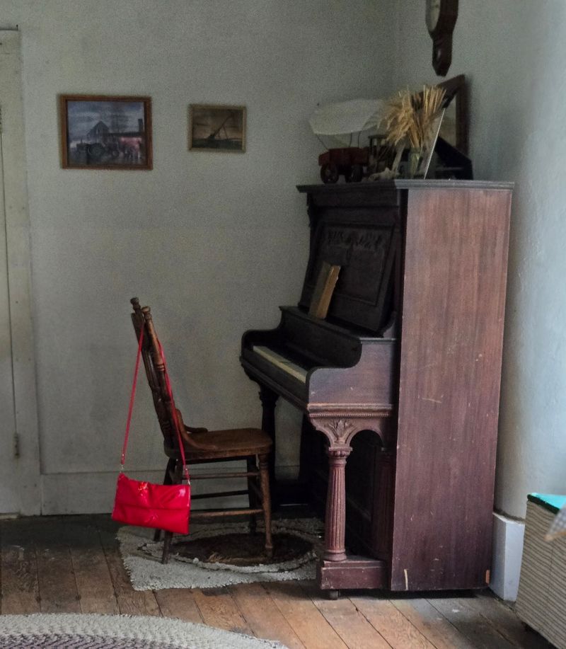 Over 1,000 Pieces Of Prairie Pottery Line The Shelves Of This Restored Nebraska Mansion - Decor Hint Plan Ahead Before You Point The Car Toward Comstock